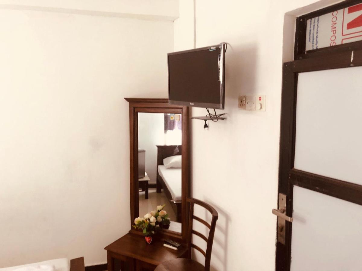 City Hotel Colombo Ngoại thất bức ảnh